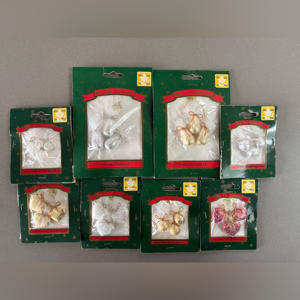 NWT Vintage Miniature Christmas Tree Ornaments Set